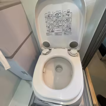 2021 Ford Transit 250 — photo 74