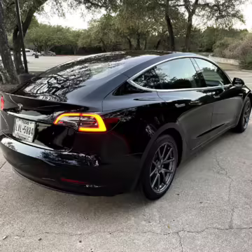 2018 Tesla Model 3 Mid Range RWD — photo 42