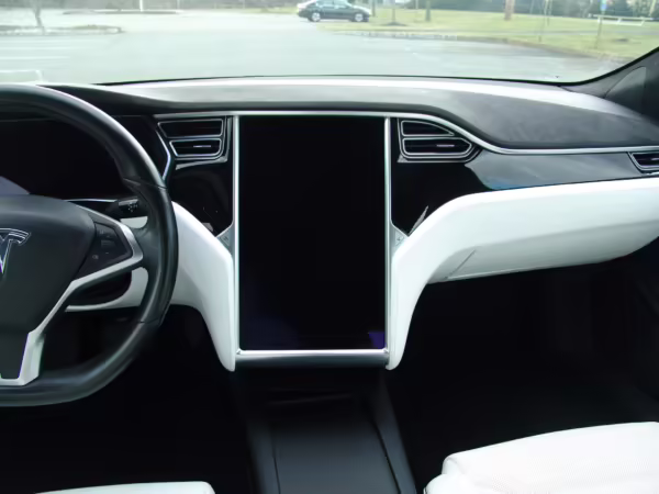 2016 Tesla Model S 90D — photo 43