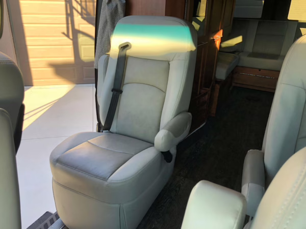2019 Mercedes-Benz Sprinter 3500XD Roadtrek RS Adventurous — photo 32