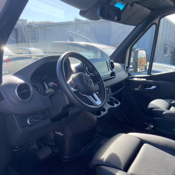 2021 Mercedes-Benz Sprinter 3500XD Sunseeker — photo 40