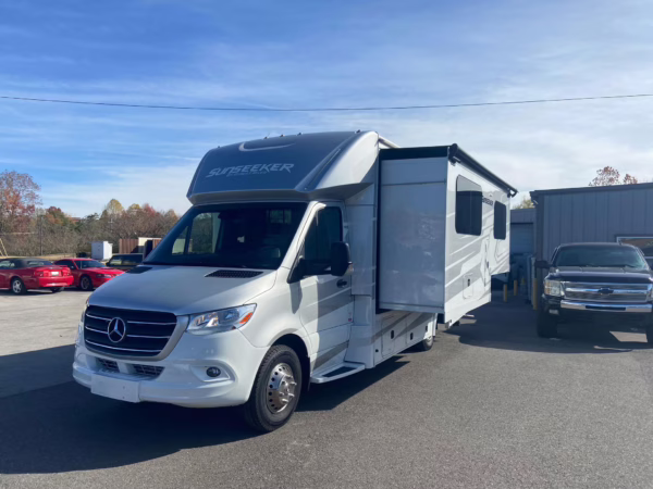 2021 Mercedes-Benz Sprinter 3500XD Sunseeker — photo 22