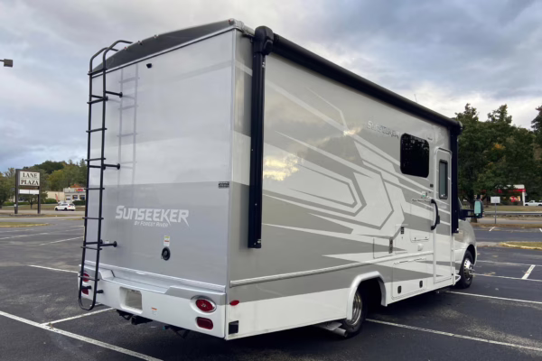 2021 Mercedes-Benz Sprinter 3500XD Sunseeker — photo 11