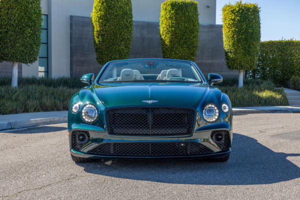 2021 Bentley Continental GTC V8 — photo 10