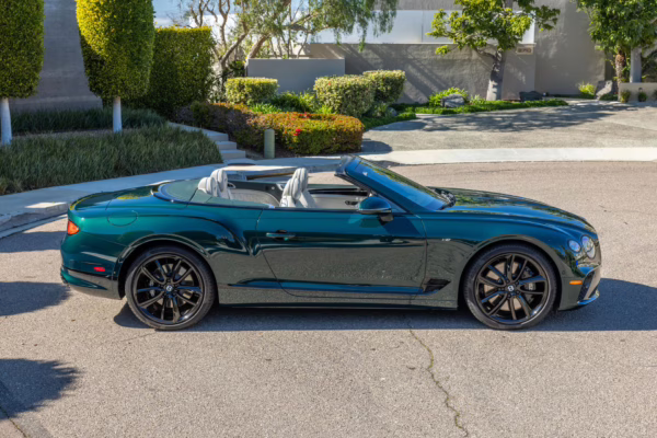 2021 Bentley Continental GTC V8 — photo 48