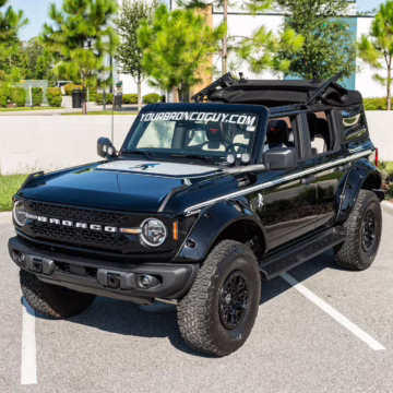 2025 Ford Bronco Heritage Edition — photo 2