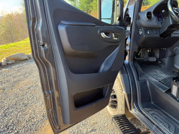 2022 Mercedes-Benz Sprinter 3500XD — photo 44