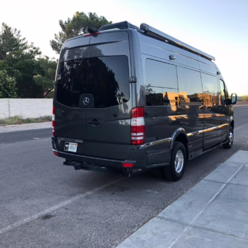 2019 Mercedes-Benz Sprinter 3500XD Roadtrek RS Adventurous — photo 23