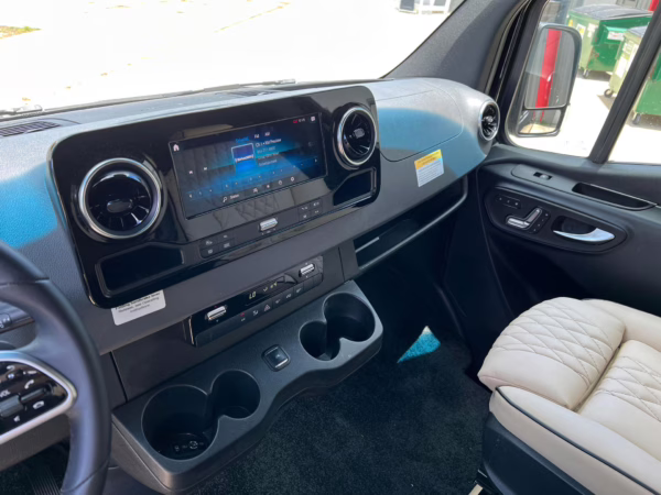 2022 Mercedes-Benz Sprinter 2500 Regency Xalta LX Tour — photo 102