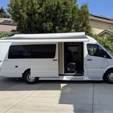 2016 Mercedes-Benz Sprinter 3500 Coachmen Galleria 24SQ