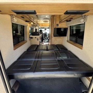 2016 Mercedes-Benz Sprinter 3500 Coachmen Galleria 24SQ — photo 19